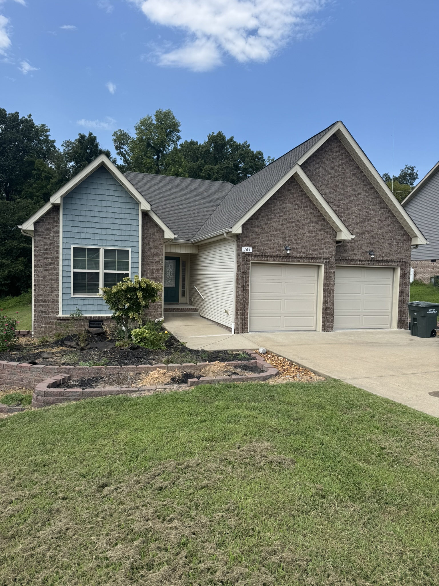 164 Hillview Way
